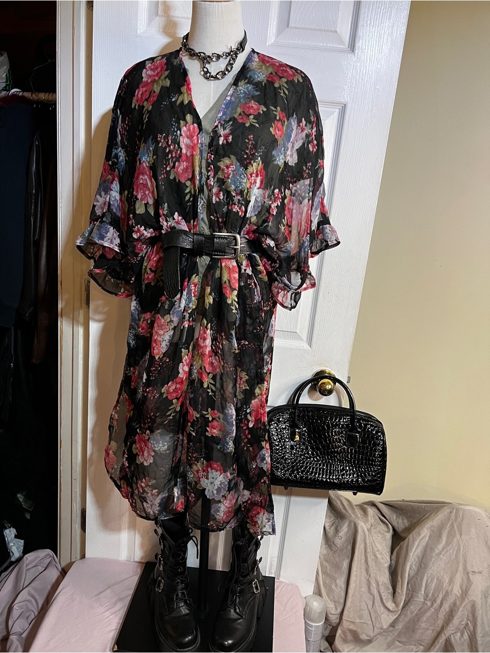 Betsey Johnson Wms Black Pink Floral Chiffon Sheer Ruffle Open Kimono Duster O/S